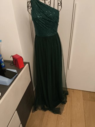 Abito da sera verde con paillettes