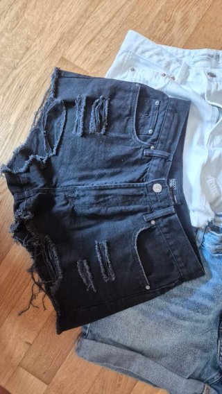 Shorts Alcott/Stradivarius neri, blu, bianchi