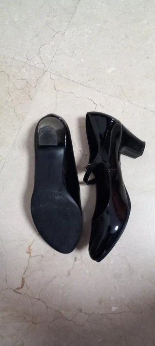 Zapatos charol Graceland negros T37