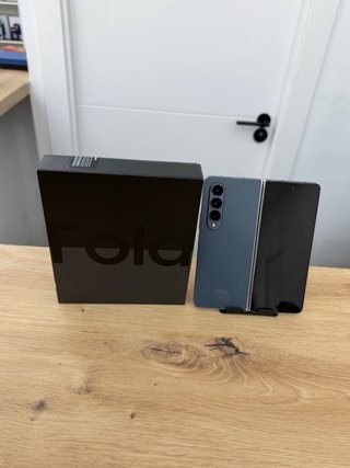 Samsung Galaxy Z Fold 4