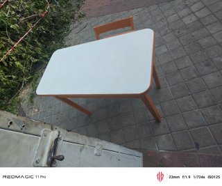 Escritorio madera 2 cajones + silla plegable