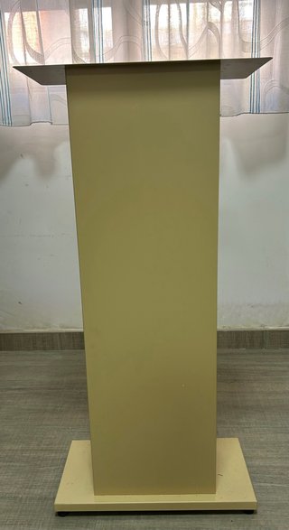 Columna atril metálica