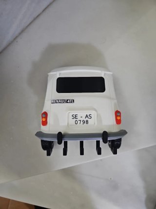 Renault 4 E-TECH 1994