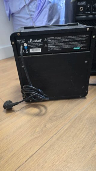 Marshall MG10CD Amplificador Guitarra 10W