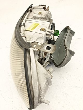 FARO IZQUIERDO FORD MONDEO BERLINA (GD) RFN 13056