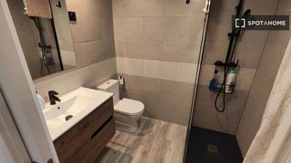 Piso en alquiler en Pueblo Nuevo en Madrid