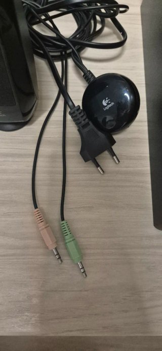Altavoces Logitech LS21 2.1 Negros