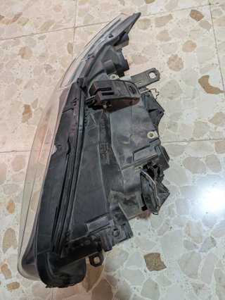 Faro Delantero Derecho BMW Serie 1 E87 2011