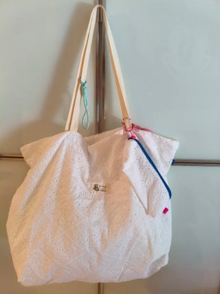 Bolso playa y paseo con neceser
