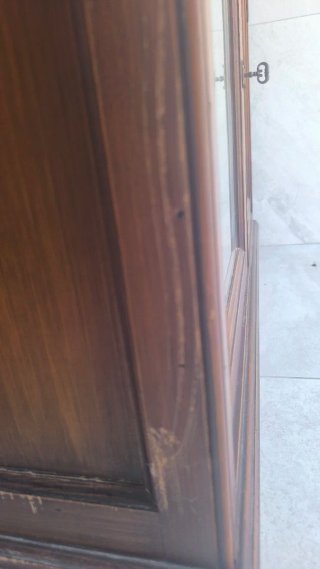Armario vintage madera y cristal