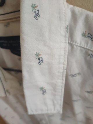 Camisa blanca manga corta palmeras