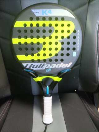 Pala de pádel Bullpadel K4 Nueva 1 partido