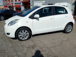 Toyota Yaris 2011