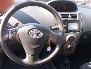 Toyota Yaris 2011