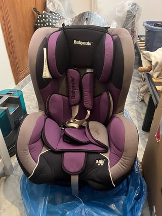Silla coche bebé Babyauto púrpura