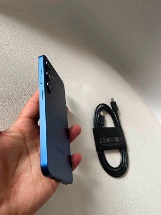 Samsung Galaxy s25 Azul + Cable USB-C