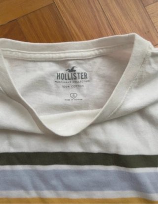 Camiseta Hollister Tiras Multicolor Blanca