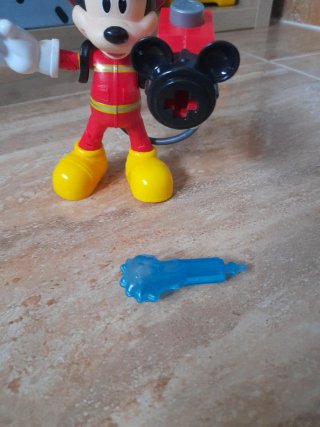 Muñeco Mickey Bombero
