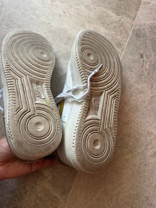Zapatillas Nike Air Force 1 Blancas Doradas