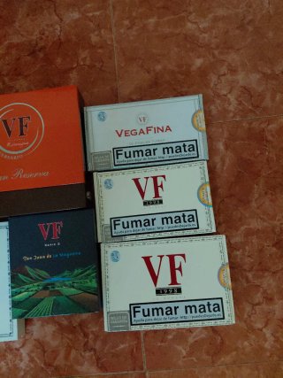 Cajas de Puros Vega Fina Vacías (Nuevas)