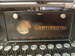 Máquina de escribir Continental 1927