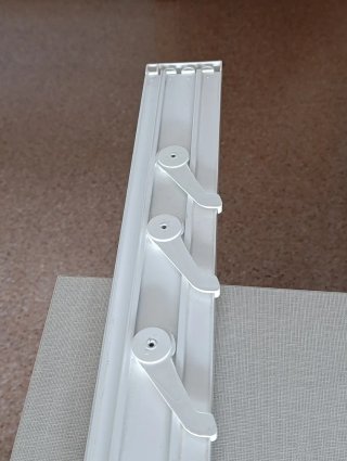 Guía corredera cortina japonesa 197x8x2