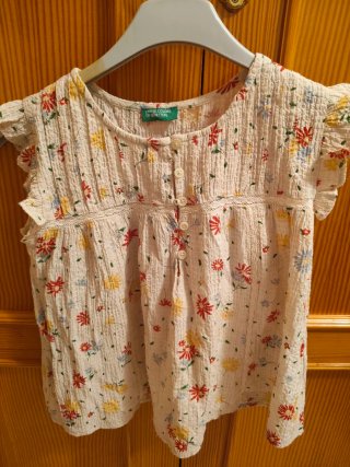 Blusón niña estampado floral Talla M/S