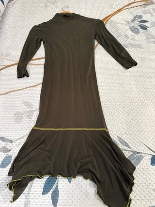 Vestido largo verde militar