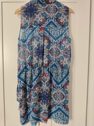 Vestido Zara estampado floral azul