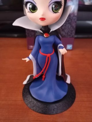 Figura Grimhilde QPosket Blancanieves 14cm
