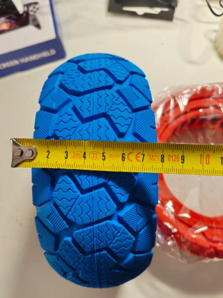 Neumático macizo 9x3.0-5.5 para patinete