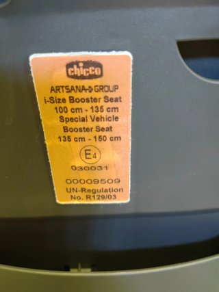 Silla coche Chicco i-Size Booster