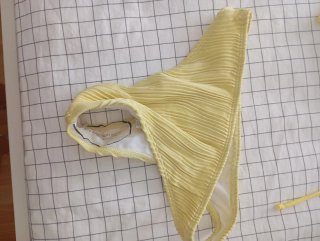 Bikini amarillo con forro blanco