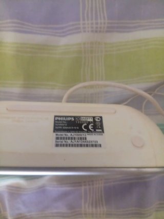 Radio Reloj Philips Plata y Blanco