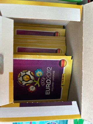 Sobres cromos Panini Eurocopas LEER
