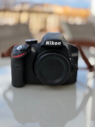 Nikon D3200 + Objetivo + Accesorios