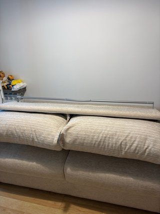 Sofá-cama beige apertura francesa