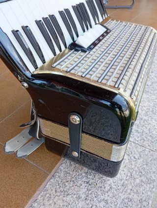 Acordeón Hohner Concerto III