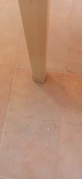 Mesa de comedor de madera