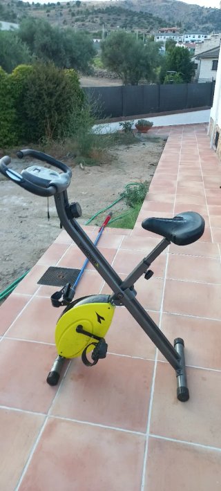 Bicicleta Estática Diadora Plegable