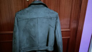 Cazadora polipiel Zara gris