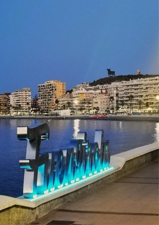 Agosto Fuengirola ultimas fechas con piscina y aac