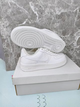 Nike Air Force 1 Talla 38 Blancas