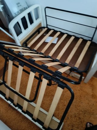 Sofá Cama Metal y Madera