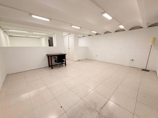 Local comercial en venta en La Torrassa en Hospitalet de Llobregat, L´