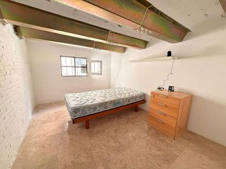 Local comercial en venta en La Torrassa en Hospitalet de Llobregat, L´