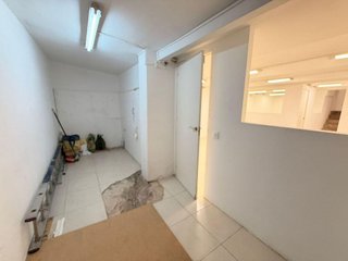 Local comercial en venta en La Torrassa en Hospitalet de Llobregat, L´