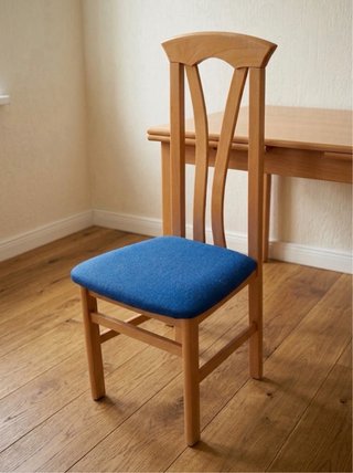 Mesa extensible a 2 metros y 6 sillas de madera
