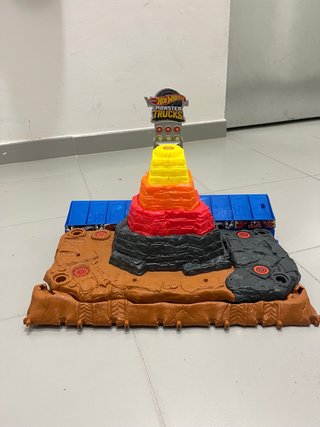 Hot Wheels Monster Trucks Arena Smashers