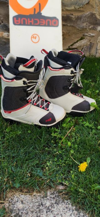Tabla Snowboard Quechua + Botas Talla 38